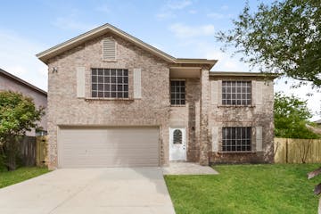 8423 Manderly Pl Converse, TX 78109